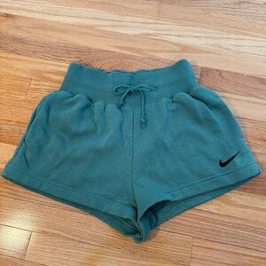 Nike Women's Sportswear Phoenix Fleece High-Waisted Shorts